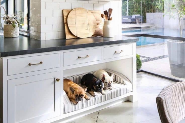 24. Comfy Console Kennel