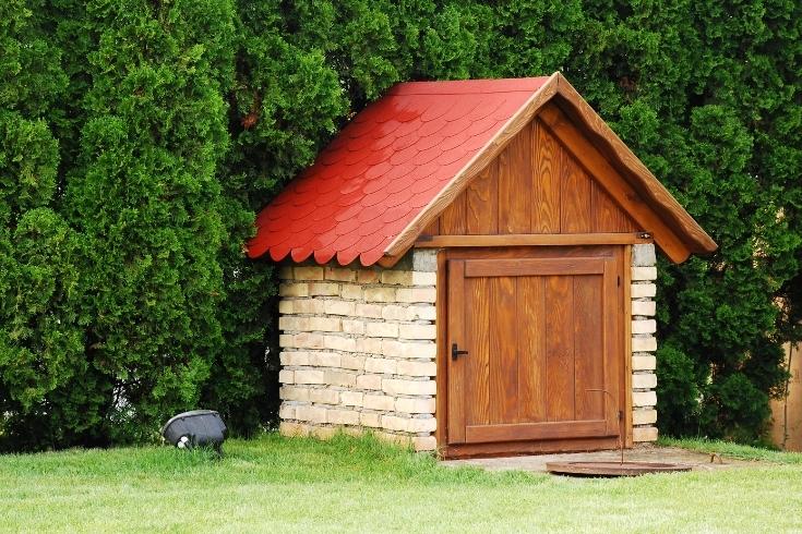Stunning Stable Barn Design Dog House